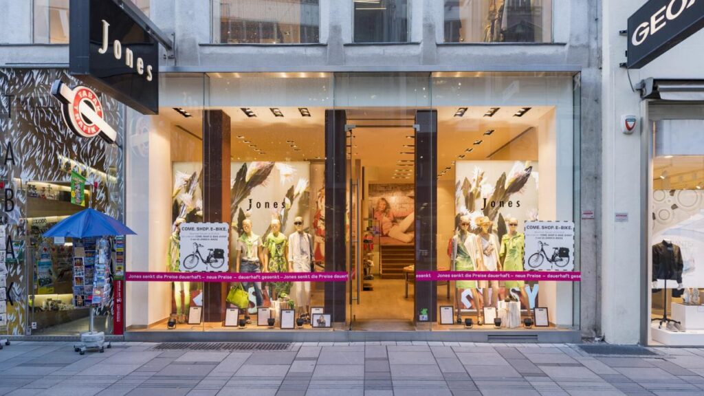 jones fashion schließt